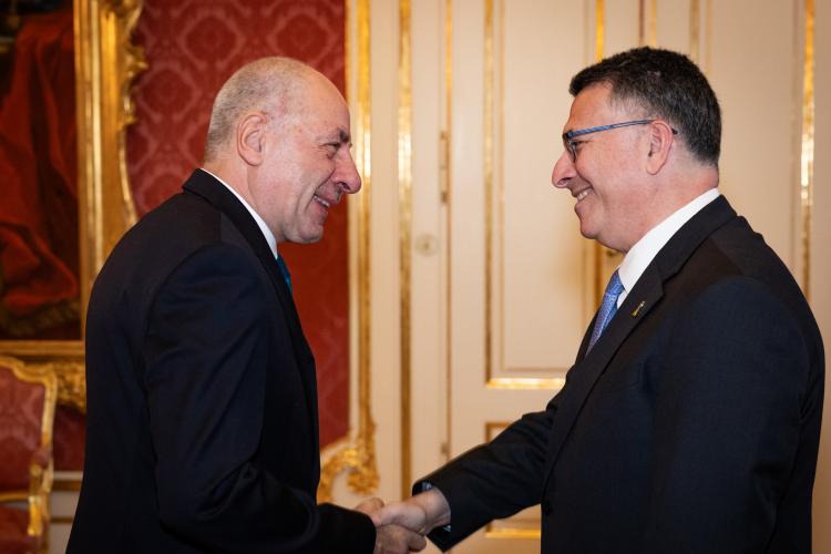 Az izraeli külügyminiszter a Sándor-palotában