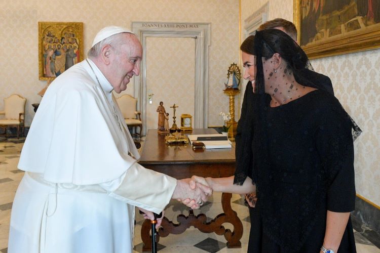 Novák Katalin és I. Ferenc pápa 2022.08.24-én a Vatikánban