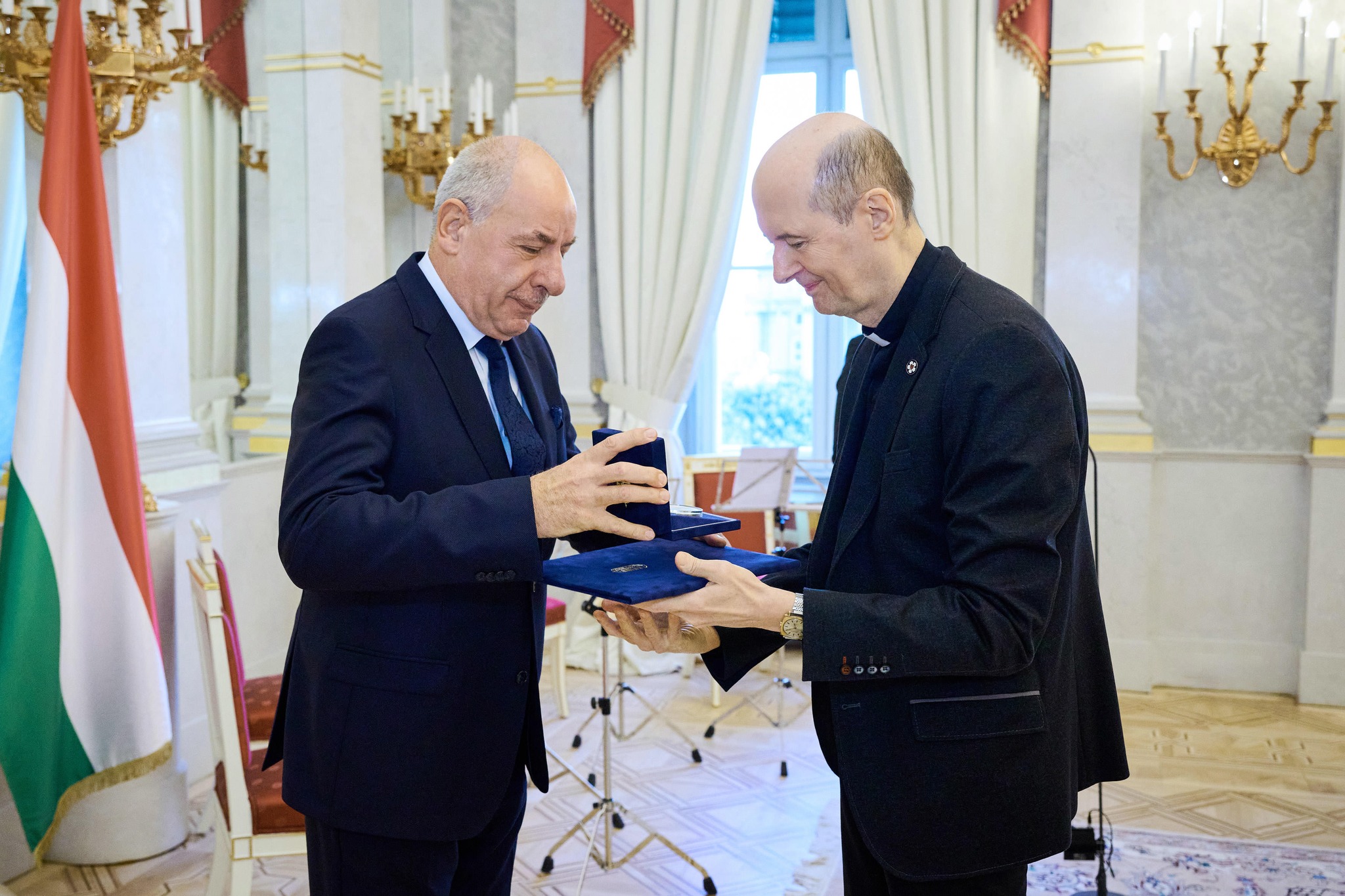 Arany Érdemérem átadás a Sándor-palotában 2025.10.22. Csermely Péter