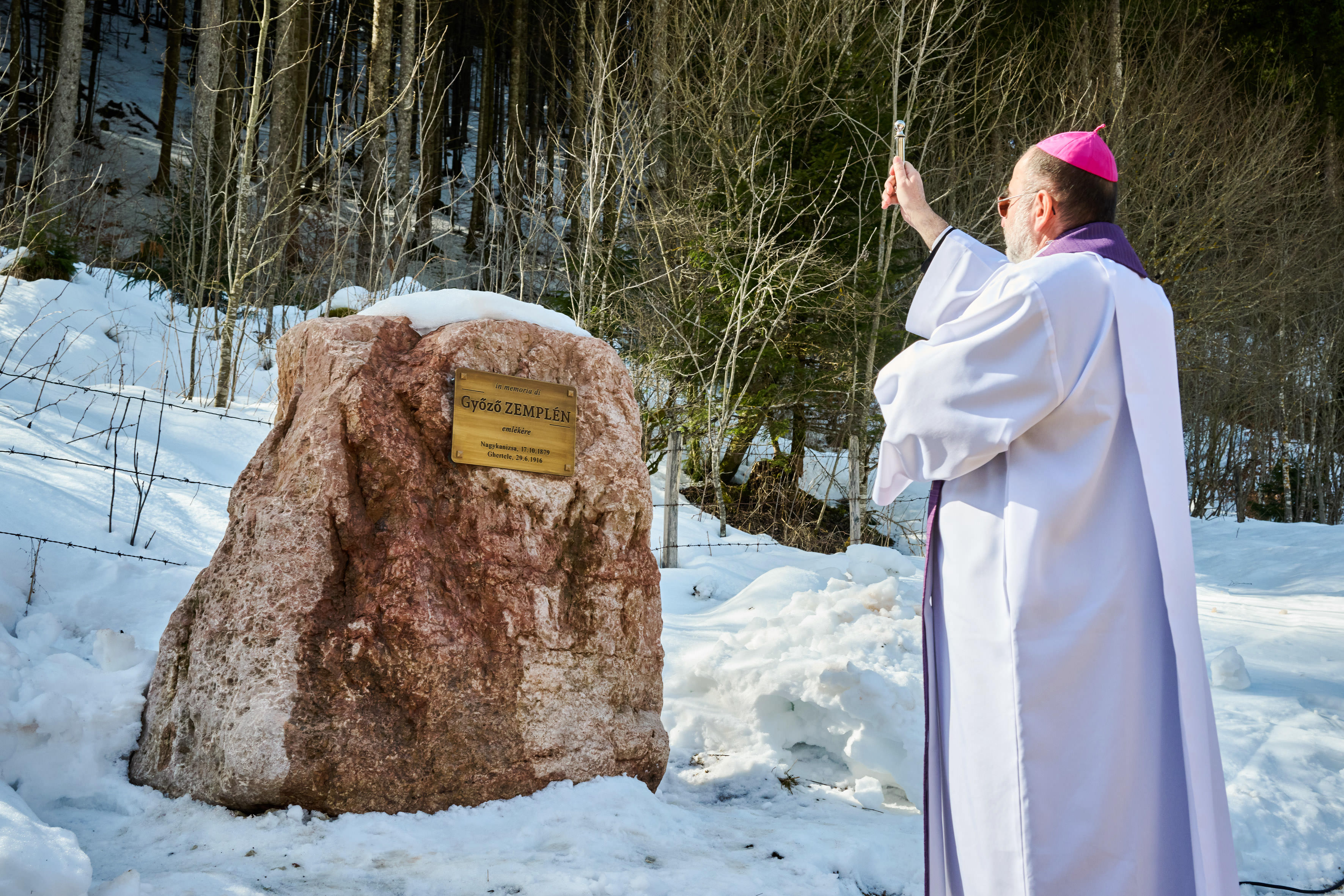 Emlékezés Zemplén Győző fizikusra, önkéntes tüzértisztre Asiagóban