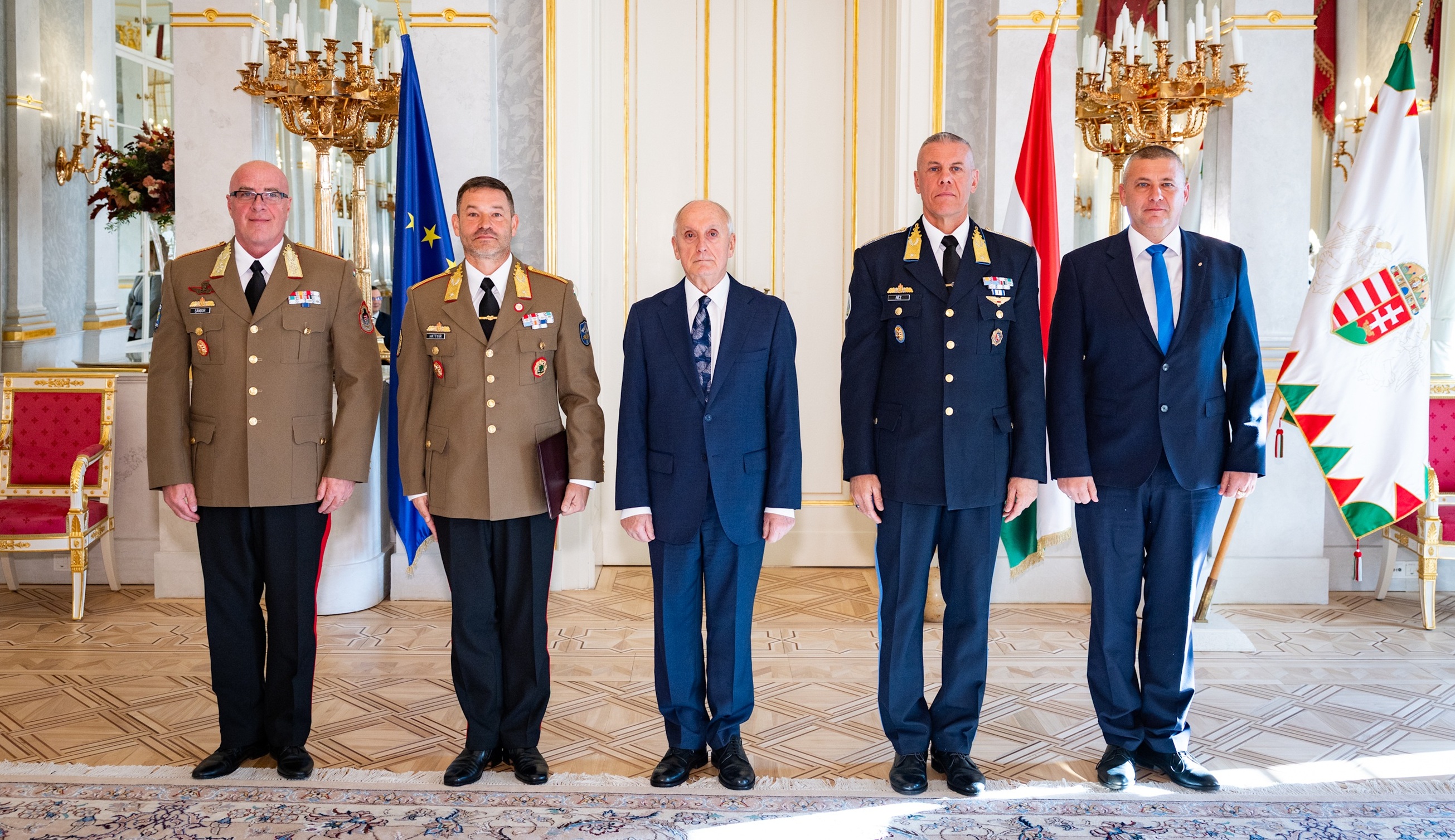 Tábornoki kinevezések a Sándor-palotában