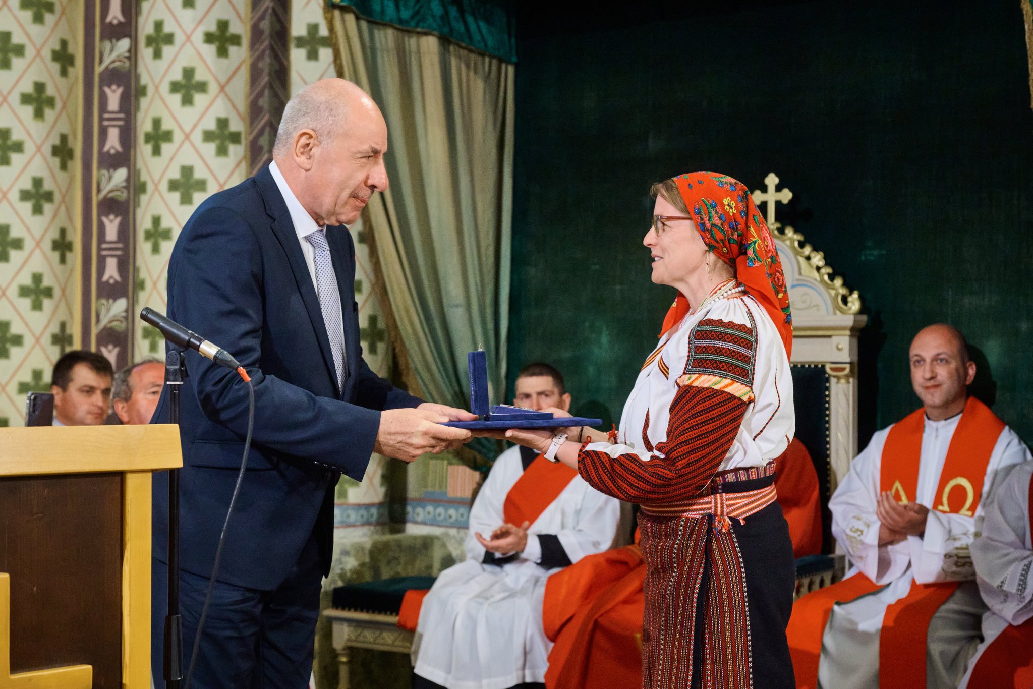 Köztársasági elnöki érdemérem átadása Mátyás Mónika Liliána számára