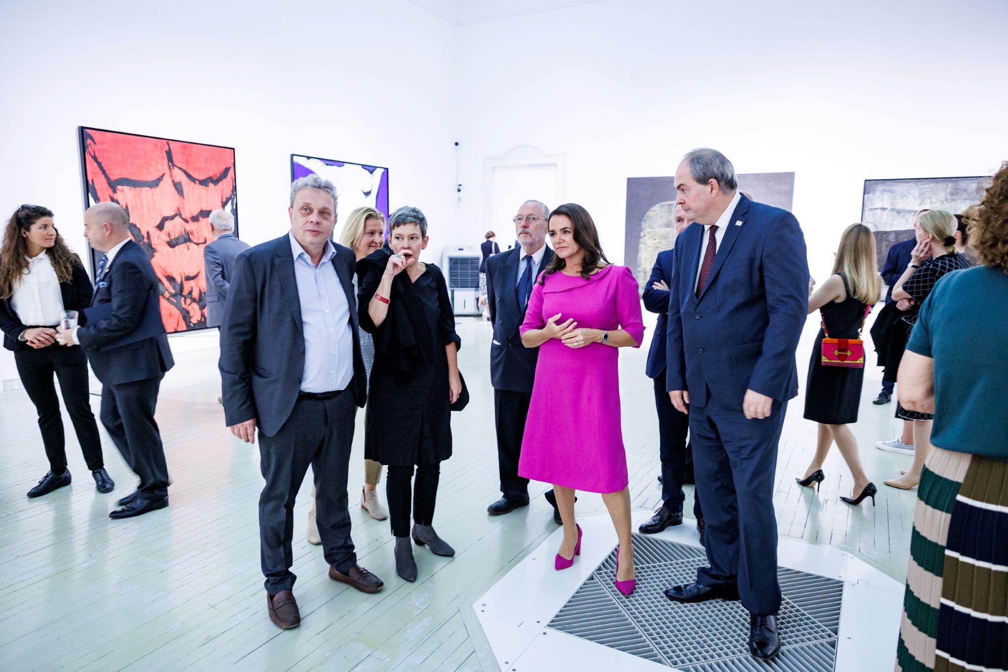 Novák Katalin Reigl Judit kiállításának megnyitóján