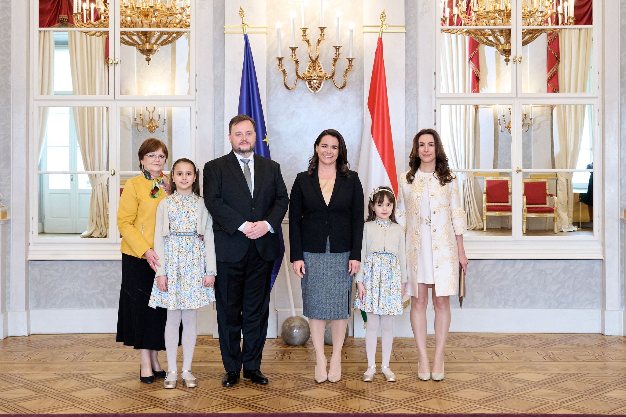 Novák Katalin és dr. Beck András Magyarország limai nagykövete és családja