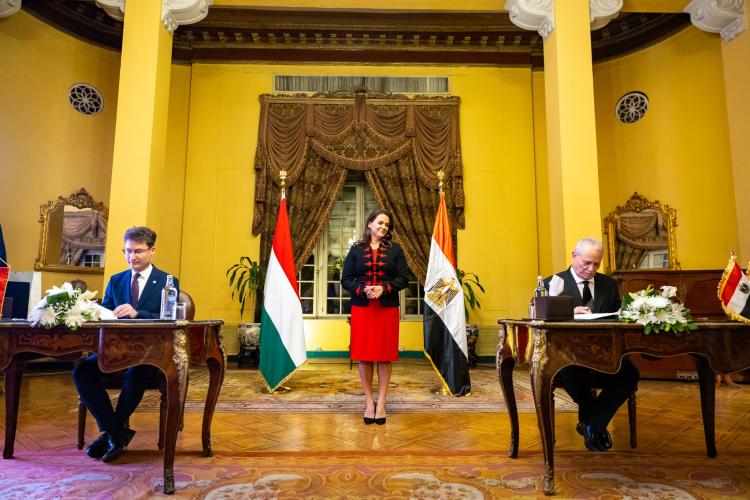 Testvérvárosi megállapodás Székesfehérvár és Luxor között
