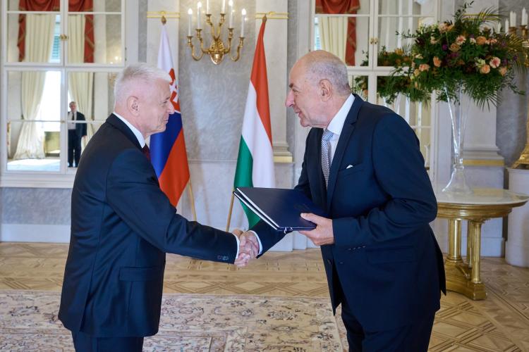 Szlovák nagykövet megbízólevele