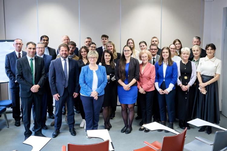 Nagy Zsuzsanna a Károli Gáspár Ref. Egyetemen Szociális napon -  2025.11.12. 