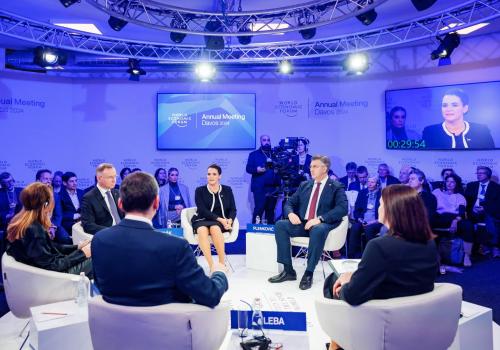 Novák Katalin a davosi WEF-n paneljében