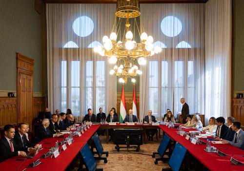 Új parlament első egyeztetés